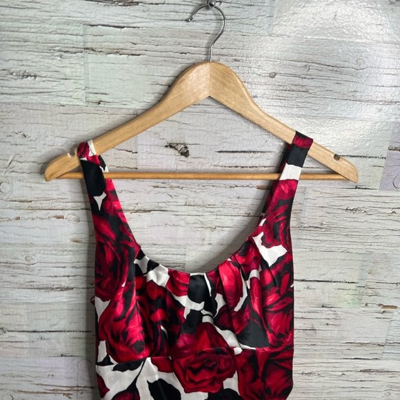 Joseph Ribkoff Red Ruched Sheath Dress - Picture 8 of 10